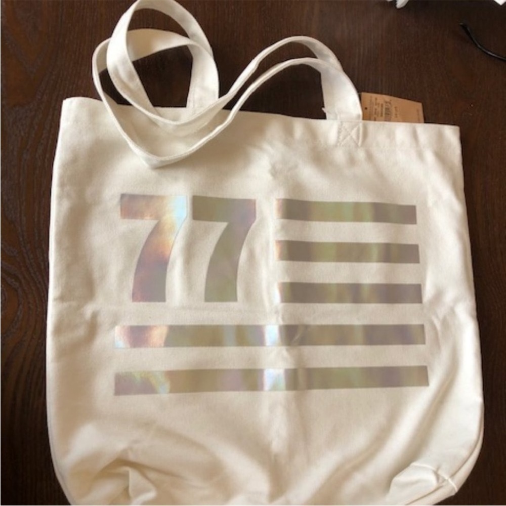 AEO Cream/Silver Metallic 77 Flag Unisex Tote NWT